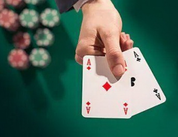 扑克高手：德扑策略与技巧全解析