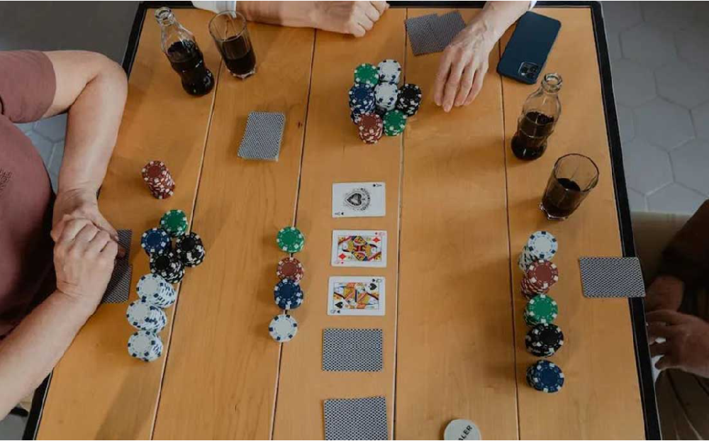 “德州扑克大赛：最高奖金揭晓”